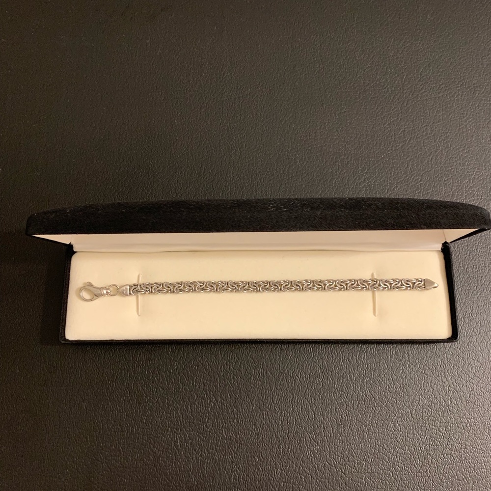 NWOT — Sterling silver bracelet from Italy